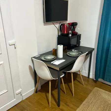 In Evreux With Private Terrasse Apartment